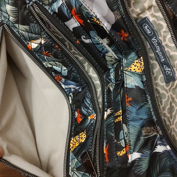 (SALE) Lug purse - Picture 6 of 12